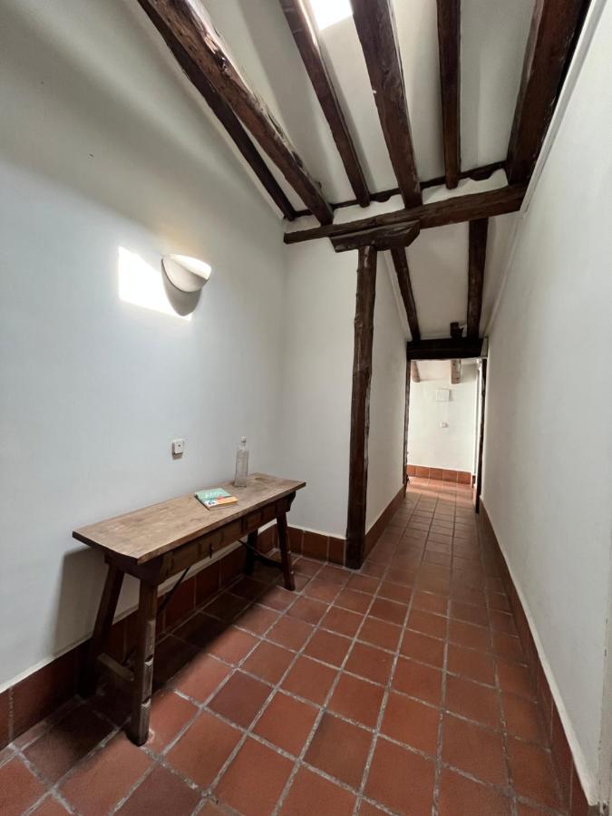Atico Atocha Ile Temporal Apartment Madrid Bagian luar foto