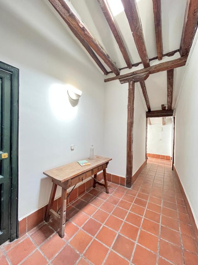Atico Atocha Ile Temporal Apartment Madrid Bagian luar foto