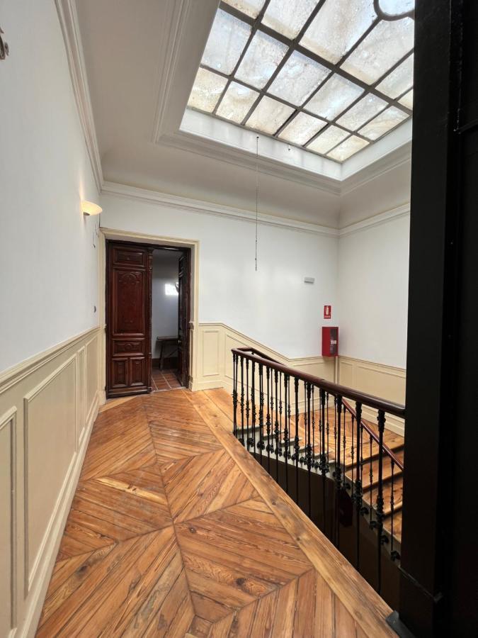 Atico Atocha Ile Temporal Apartment Madrid Bagian luar foto